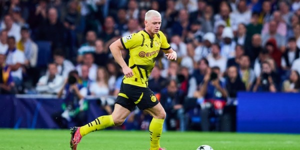 开云体育官网-多特边卫莱尔森德甲首轮或缺席 德天空透露伤情影响