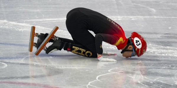 开云体育官网-深一度｜一路披荆斩棘不放弃，老将范可新诠释热爱与坚持